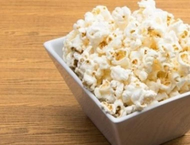 Τρεις λόγοι για να επιλέξετε το ποπ κορν ως σνακ